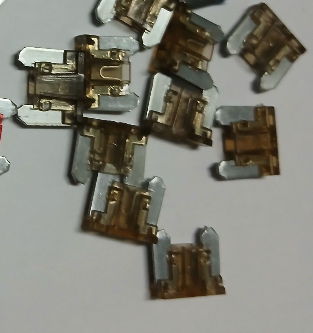 IMP Mini Blade Fuse – Made in Italy | 7.5A, 10A, 15A & 20A | ALIMER Mauritius